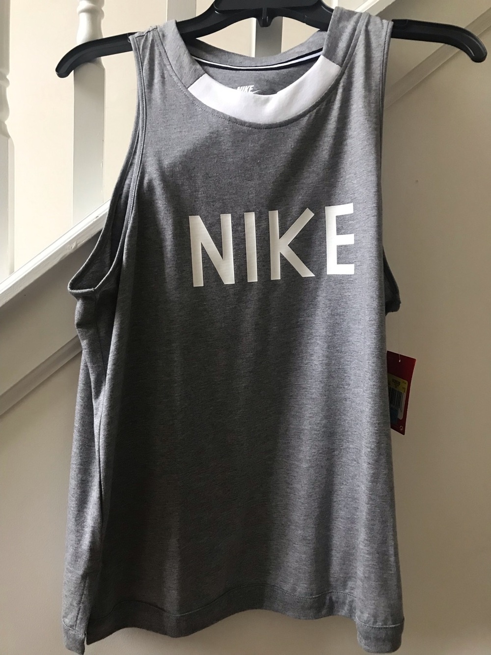 Nike Tank Women Gray/White Size Small NWT